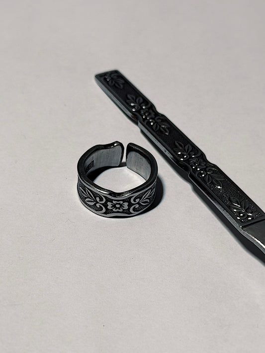 Valhalla | Spoon Ring