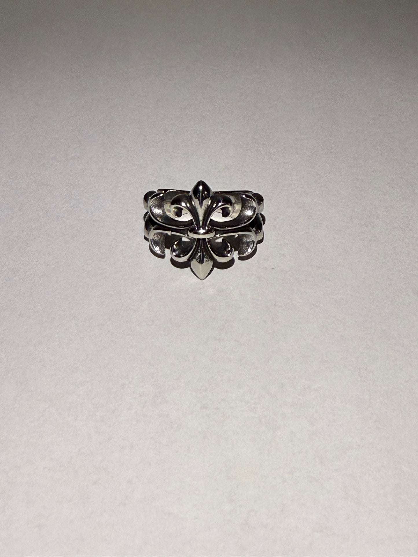 Fleur De Lis Distressed Ring
